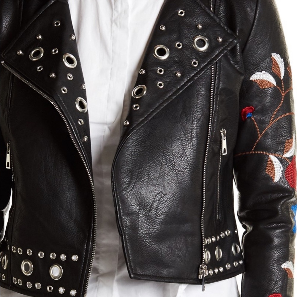 RARE Circle Rivet Moto Jacket🖤 - Picture 2 of 8